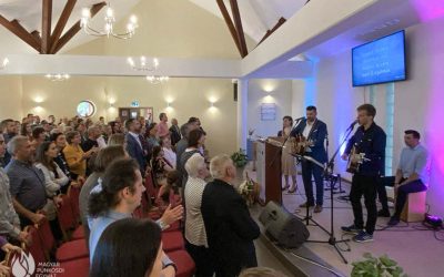 HÁLAADÓ ÜNNEP ZIRCEN