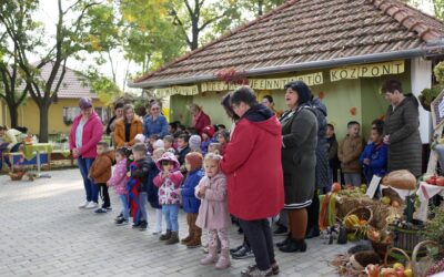 ŐSZMARASZTALÓ HÁLAADÁS AZ EPRESKERTI ÓVODÁBAN