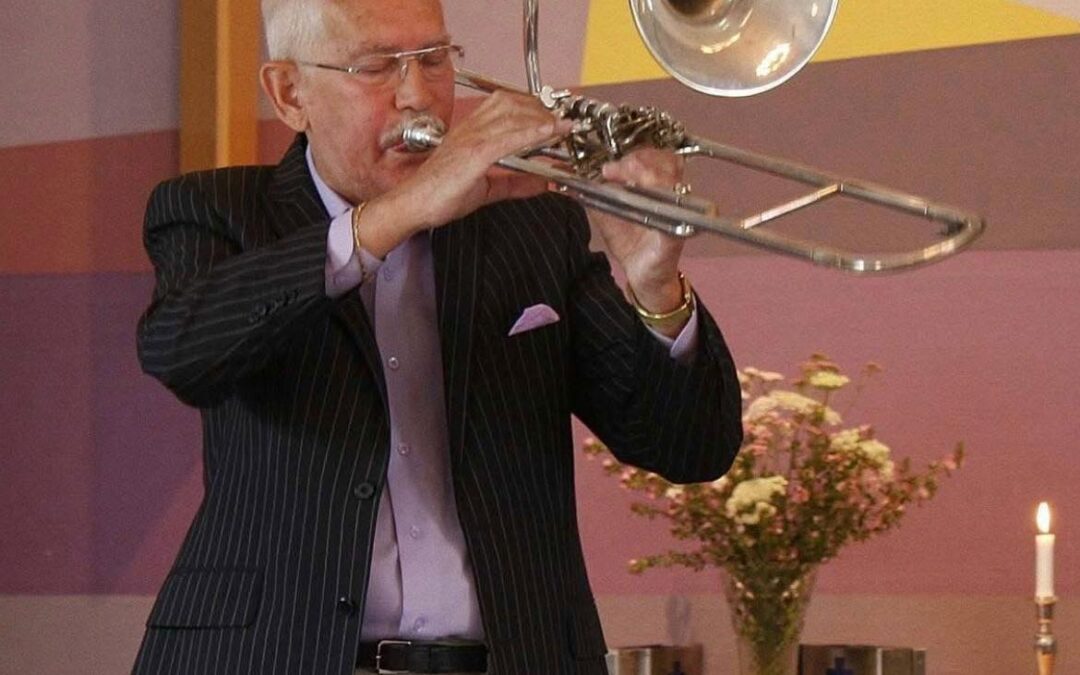 Megváltójához költözött Roland Nelsson