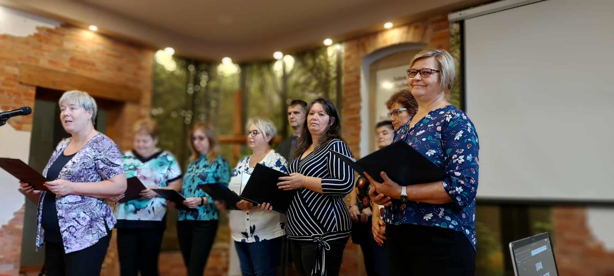 mpe 2025 idosek honapja kadarkut 01